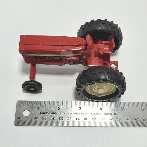 ERTL International Harvester Red Die Cast Farm Tractor 1970s Vintage - Picture 10 of 11